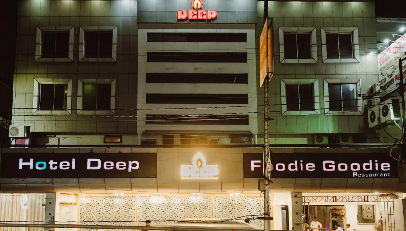 Hotel Deep